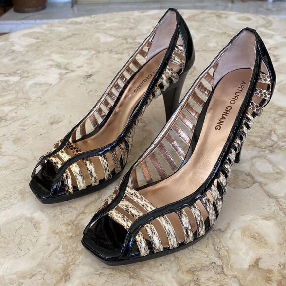Arturo Chiang Peep Toe Snakeskin Embossed Leather Heels - Picture 3 of 13